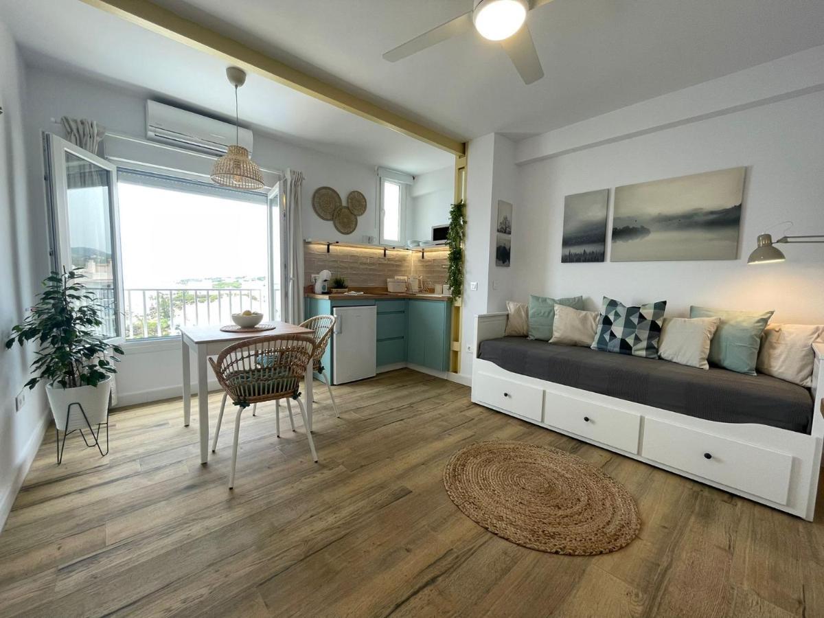 Studio On The Beach Front Málaga Extérieur photo